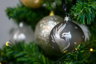 Vianočné gule Phoenix – ručne maľované 1 ks